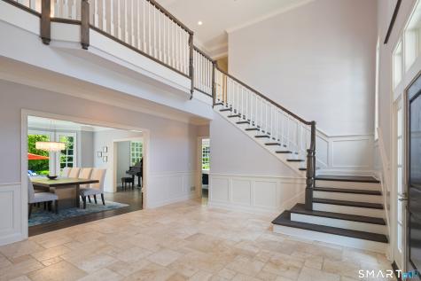 81 Lukes Wood Road New Canaan CT 06840