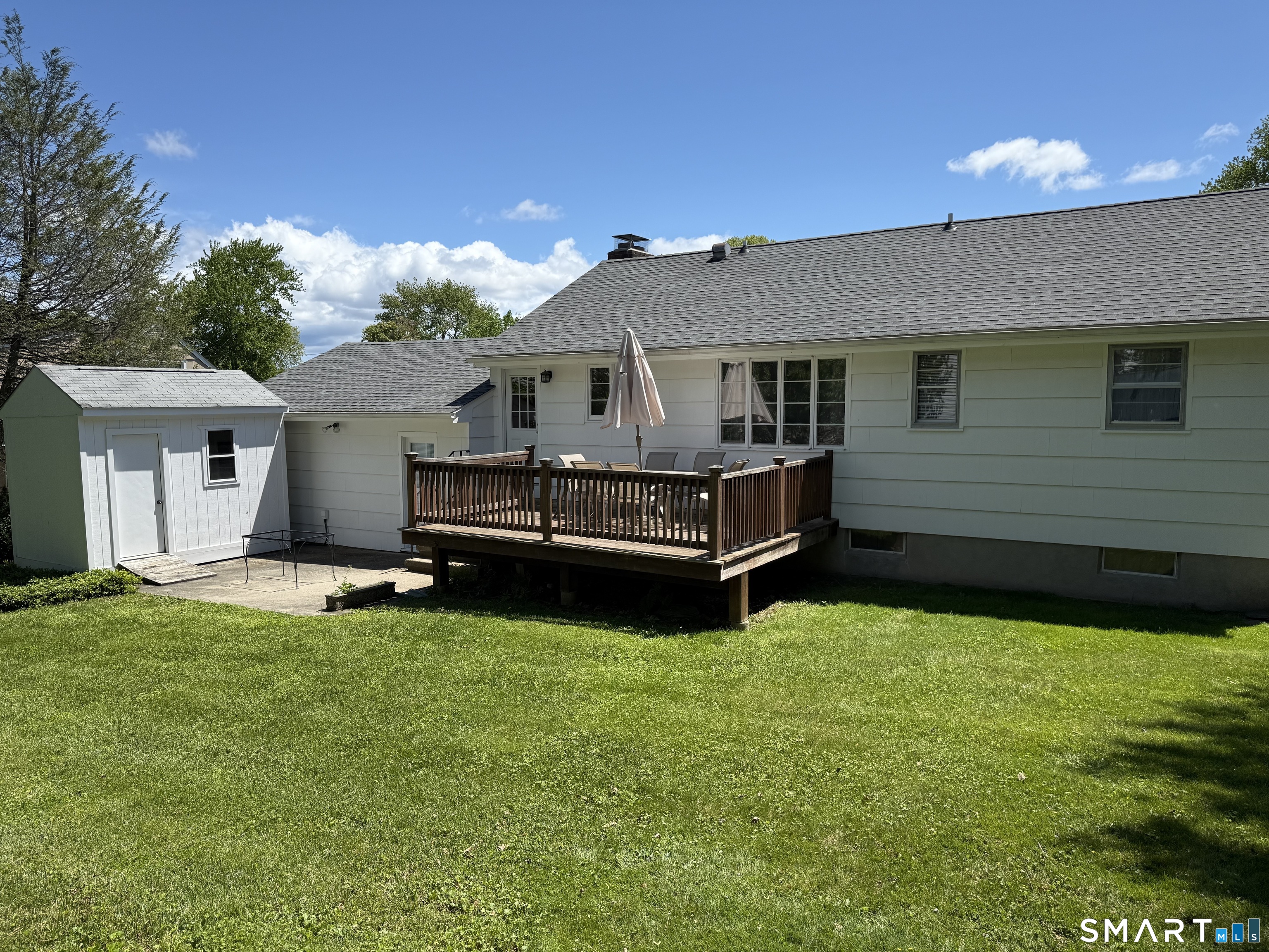 26 Maple Street Trumbull CT 06611