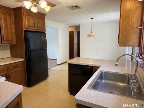 26 Maple Street Trumbull CT 06611