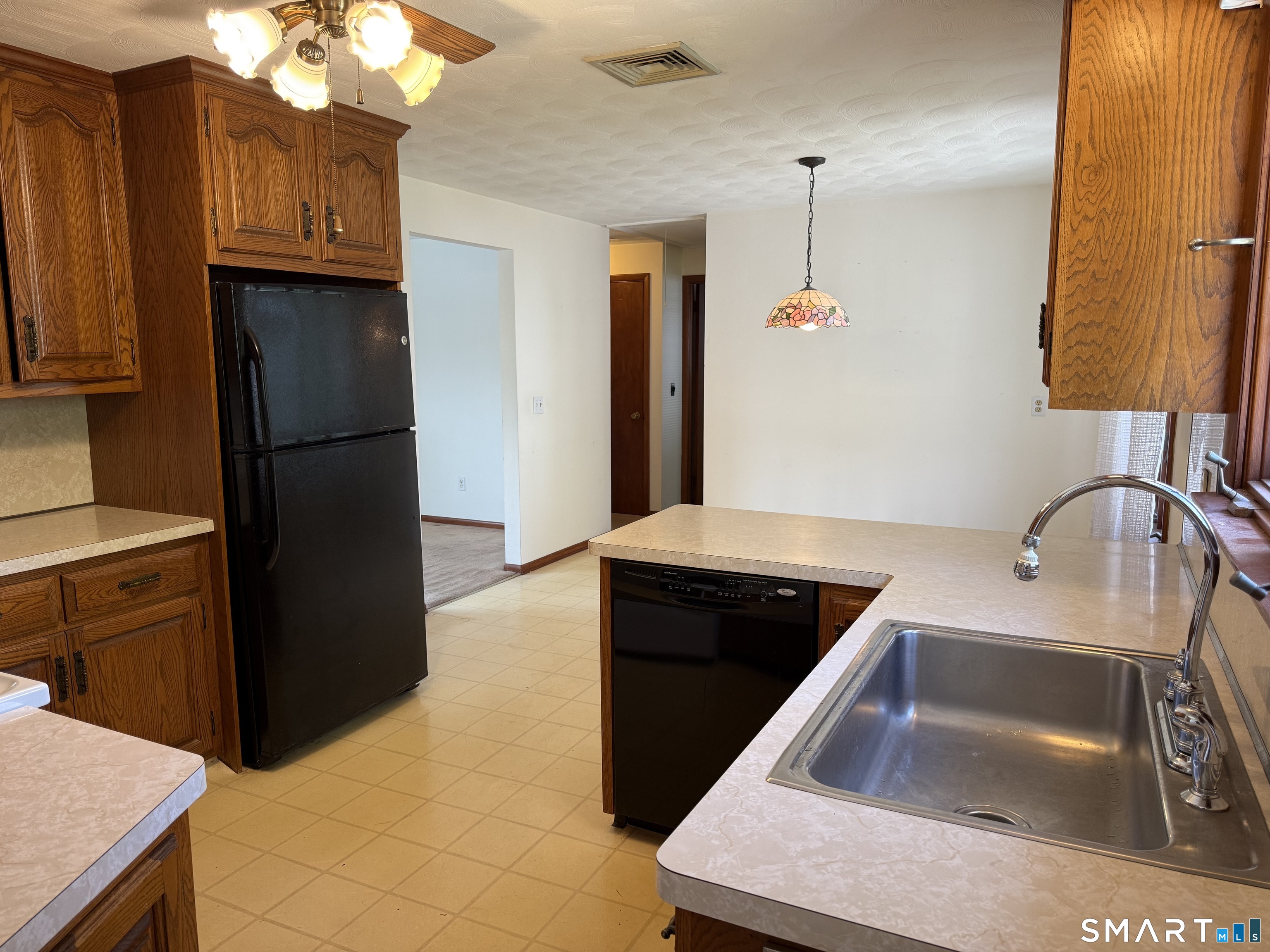 26 Maple Street Trumbull CT 06611