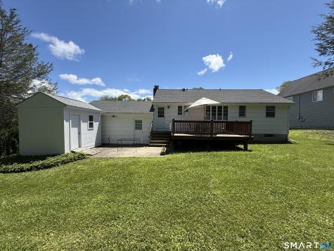 26 Maple Street Trumbull CT 06611