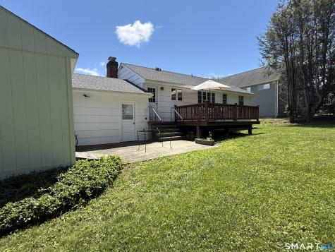 26 Maple Street Trumbull CT 06611