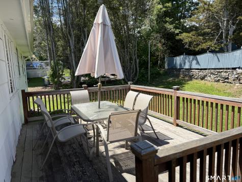 26 Maple Street Trumbull CT 06611