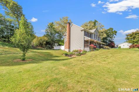 11 Jeanetti Drive Derby CT 06418