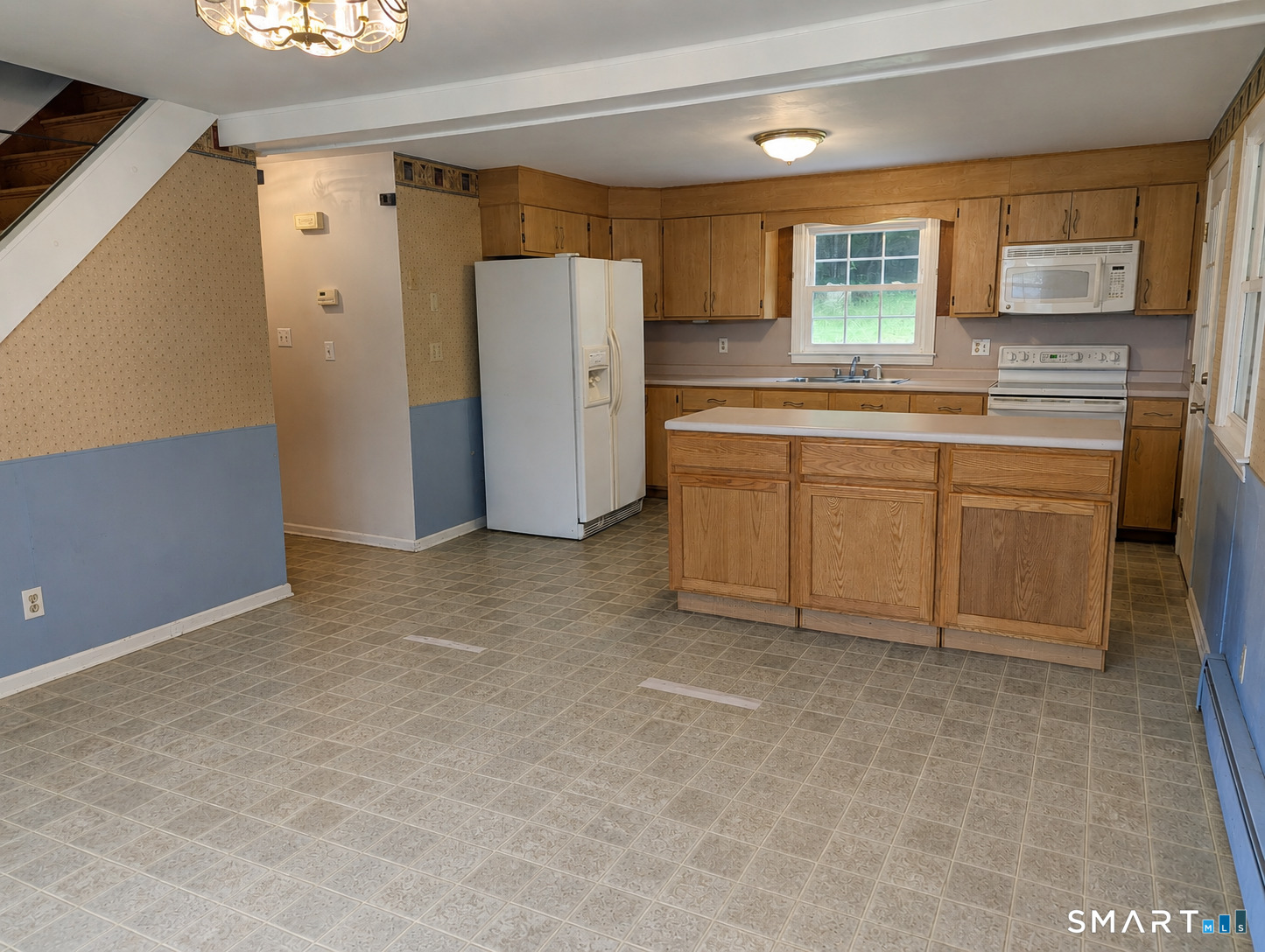 16 Colonial Drive Columbia CT 06237