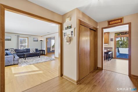 11 Settlers Way Ellington CT 06029