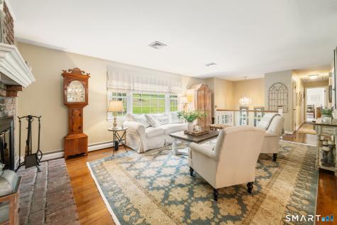 924 Roxbury Road Southbury CT 06488