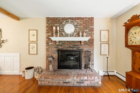 924 Roxbury Road Southbury CT 06488