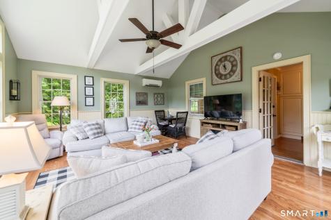 924 Roxbury Road Southbury CT 06488