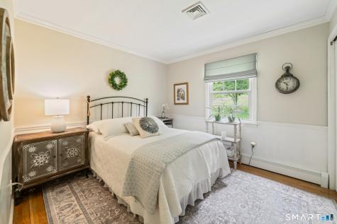 924 Roxbury Road Southbury CT 06488