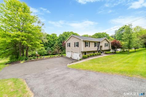 924 Roxbury Road Southbury CT 06488