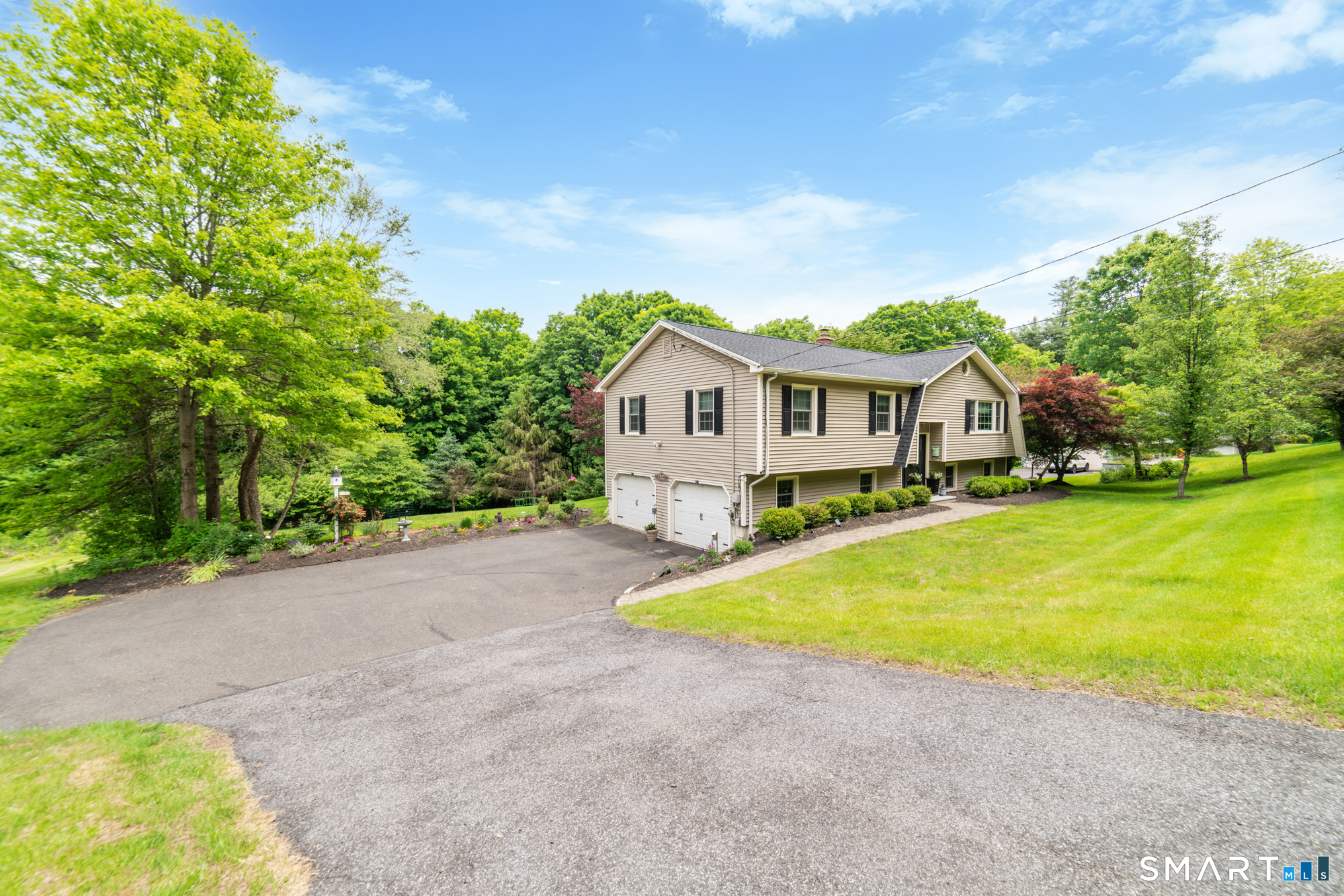 924 Roxbury Road Southbury CT 06488