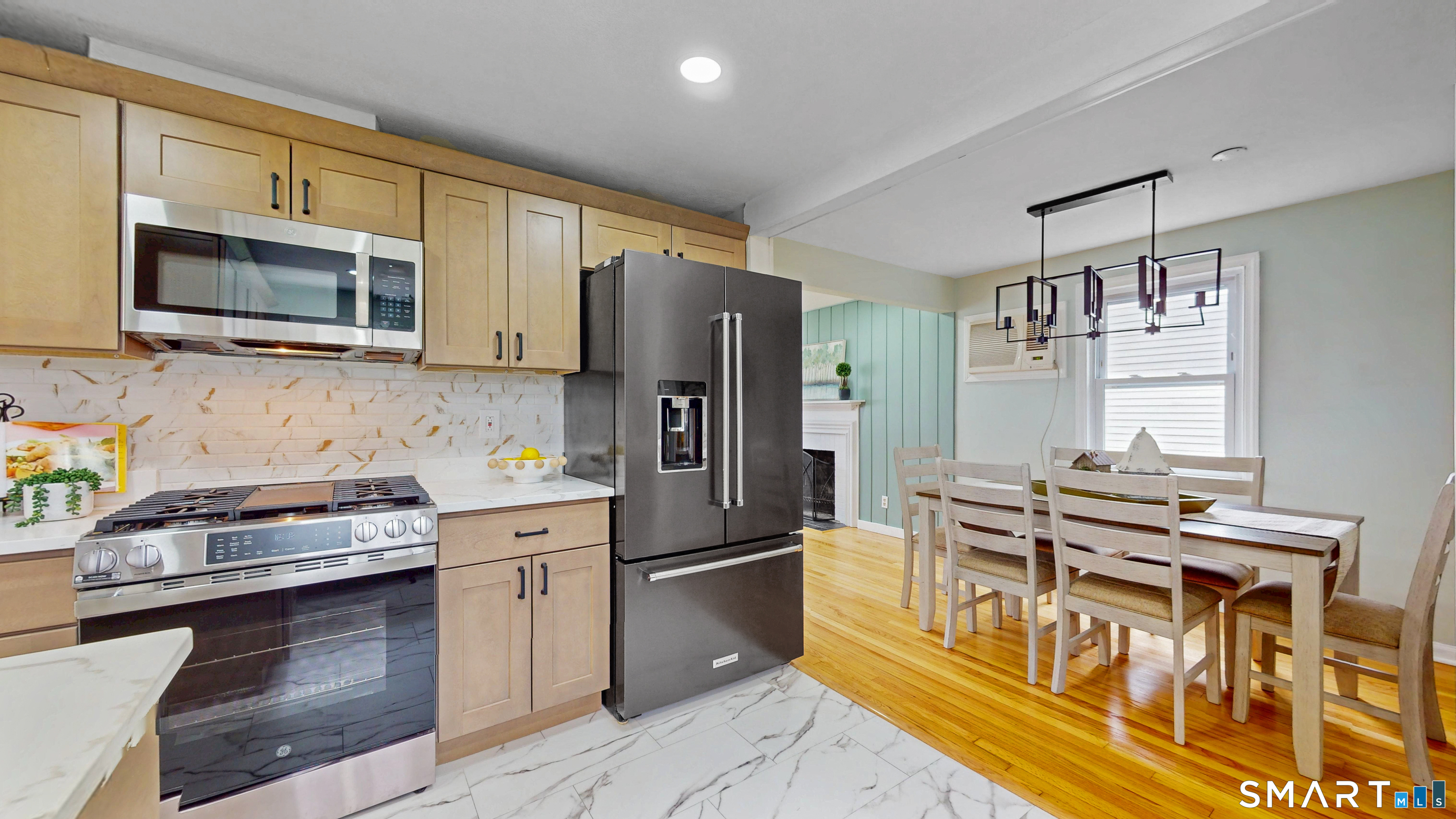 8 Madsen Road West Hartford CT 06110