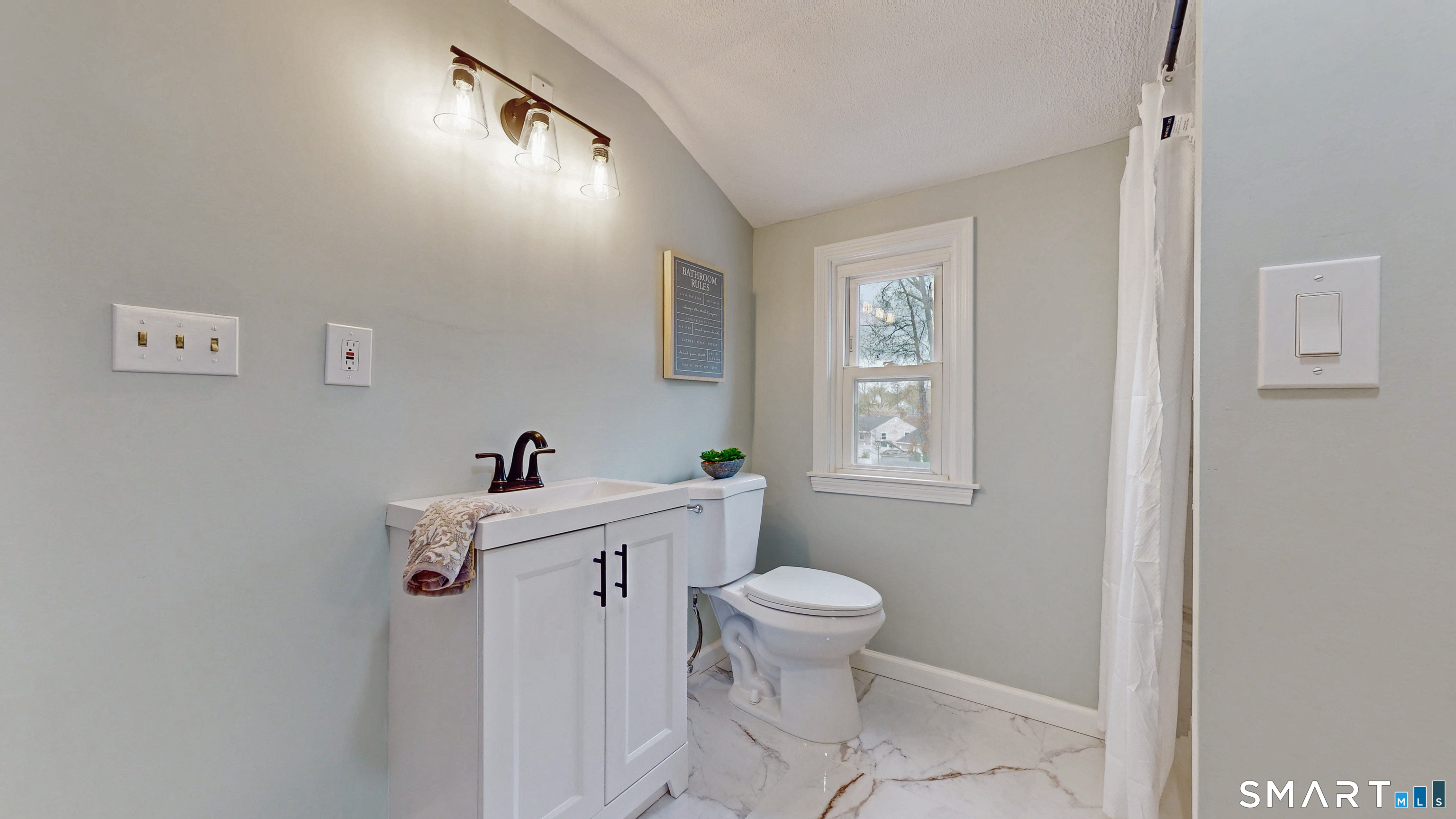 8 Madsen Road West Hartford CT 06110