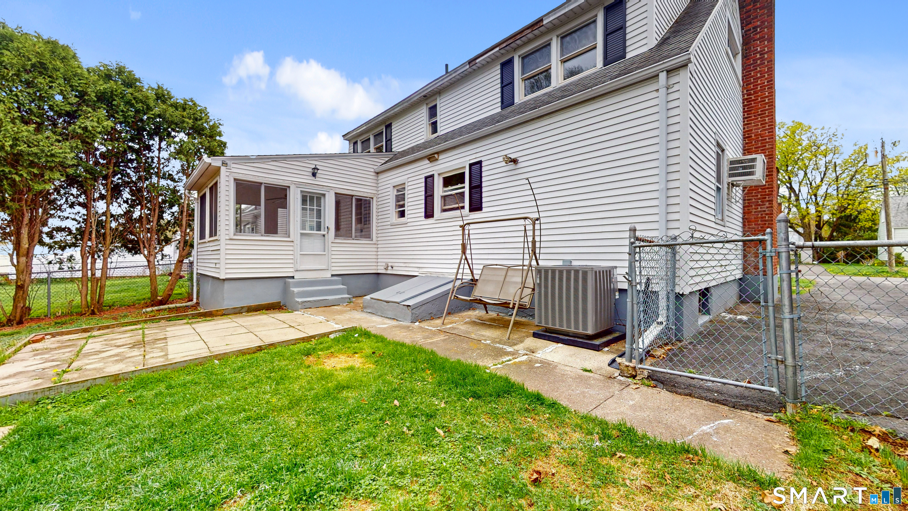 8 Madsen Road West Hartford CT 06110