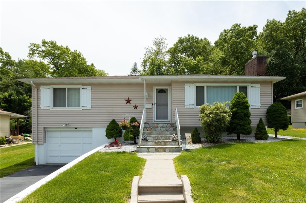 87 Kaynor Drive Waterbury CT 06708