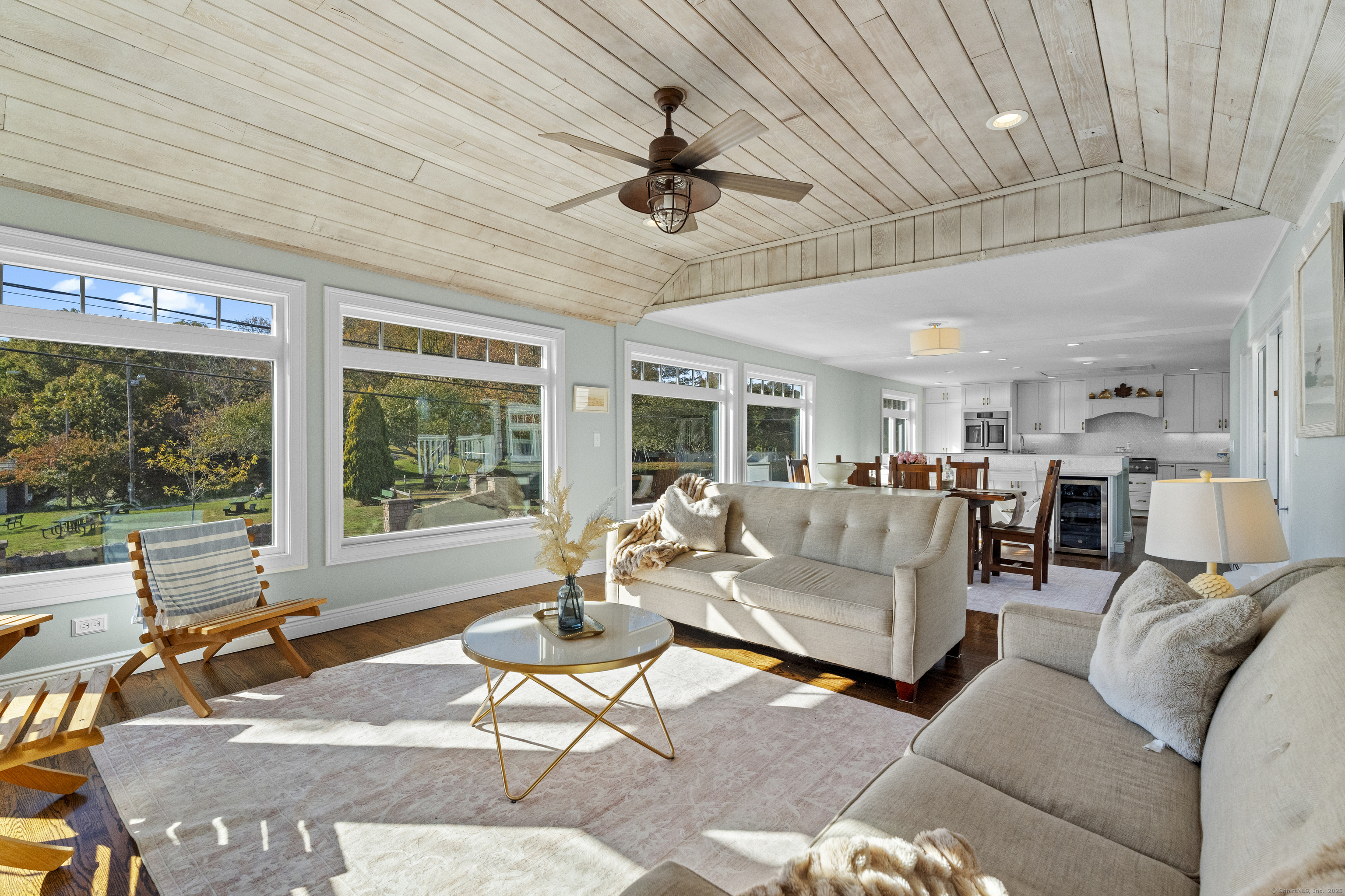 21 Harbor Street Branford CT 06405