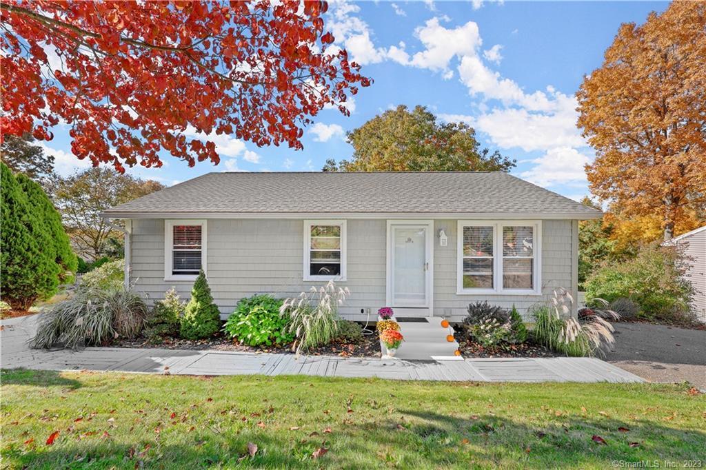 48 Tudor Lane Naugatuck CT 06770
