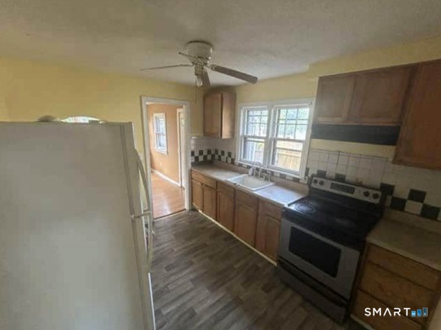 61 Stanley Street East Hartford CT 06108