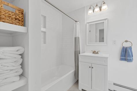 7 Old Black Point Road East Lyme CT 06357