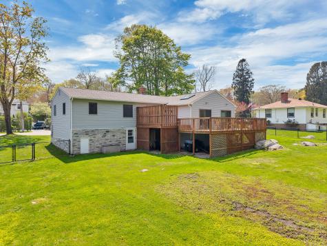 7 Old Black Point Road East Lyme CT 06357