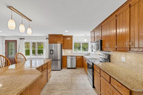 7 Old Black Point Road East Lyme CT 06357