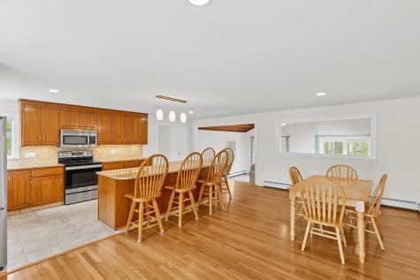 7 Old Black Point Road East Lyme CT 06357