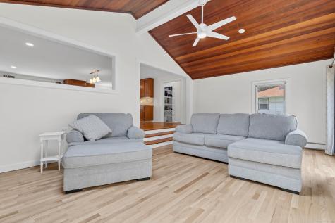 7 Old Black Point Road East Lyme CT 06357