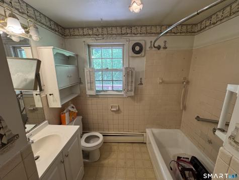 513 Essex Road Westbrook CT 06498