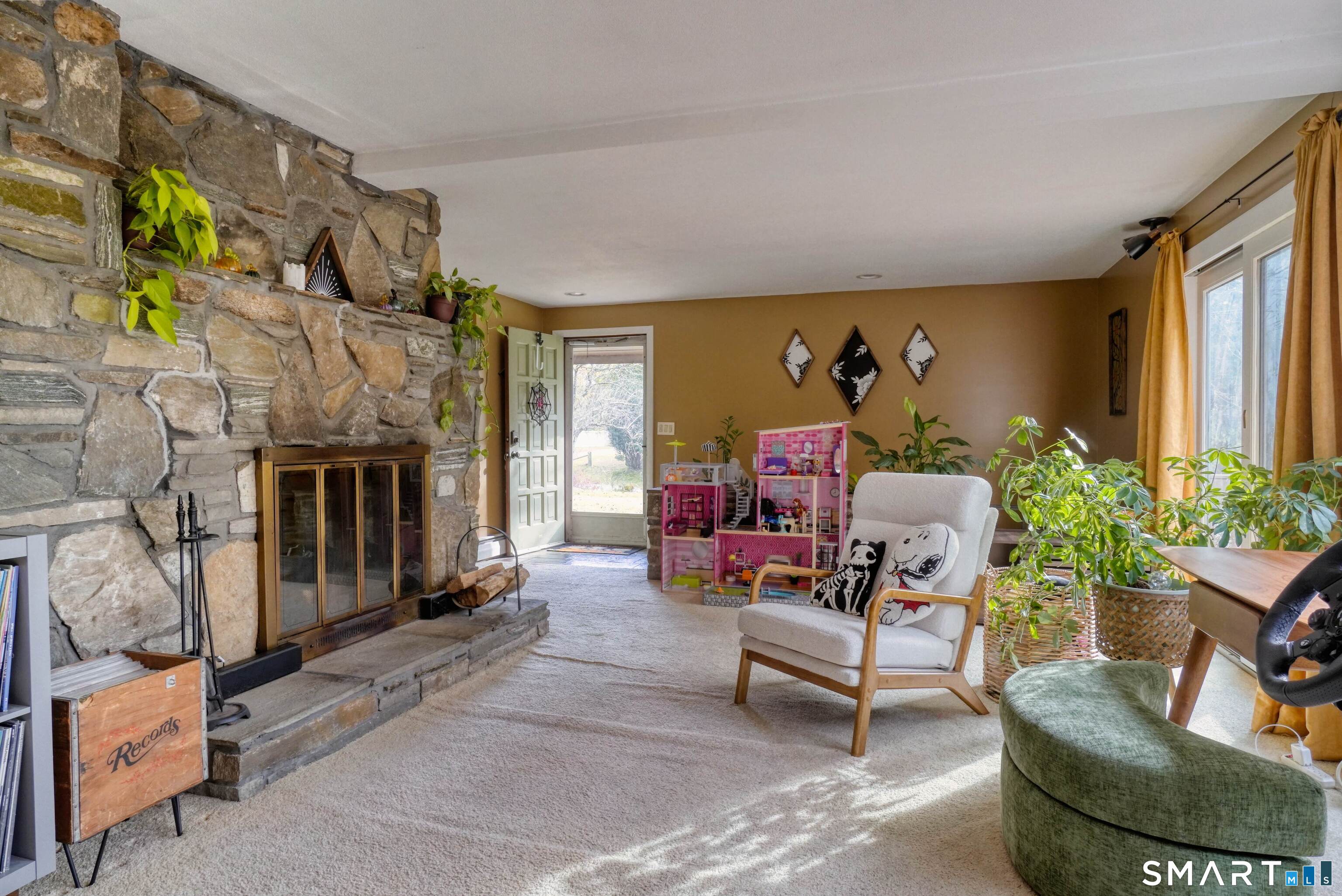 24 Robert Avenue Killingly CT 06239
