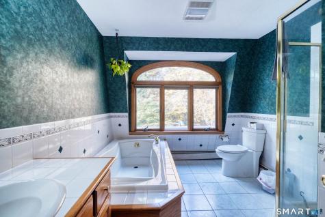 24 Robert Avenue Killingly CT 06239