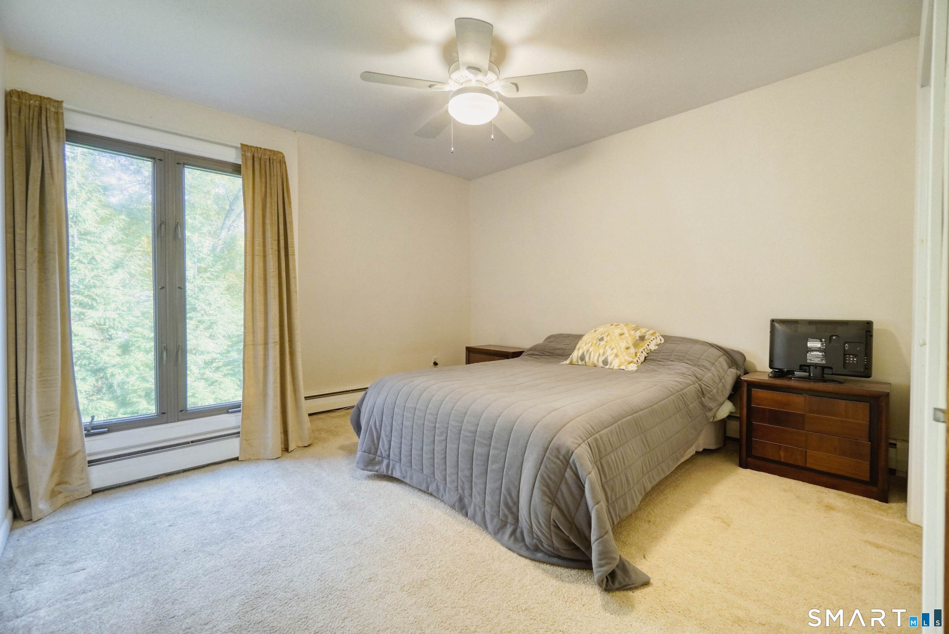 24 Robert Avenue Killingly CT 06239