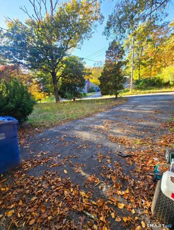 102 Moxley Road Montville CT 06382