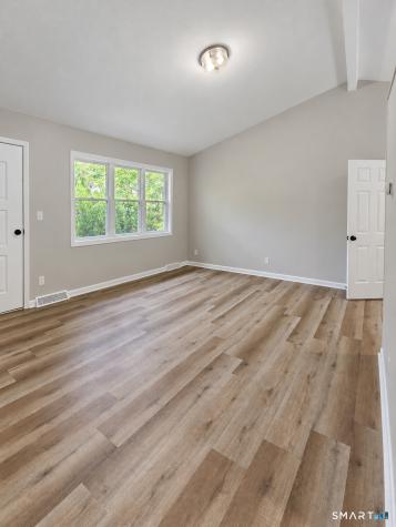 102 Moxley Road Montville CT 06382