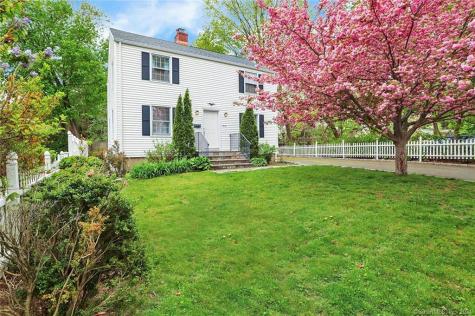 319 Bennett Street Fairfield CT 06825