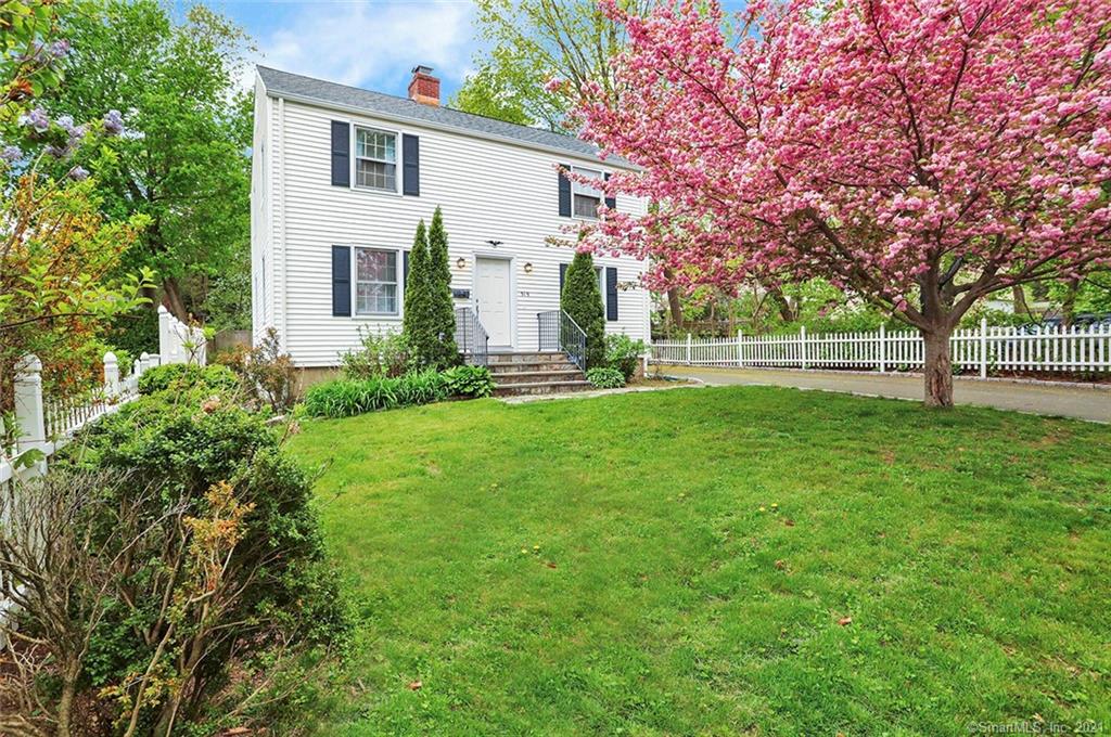 319 Bennett Street Fairfield CT 06825