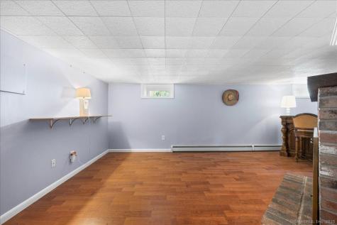 51 Thames Street New London CT 06320