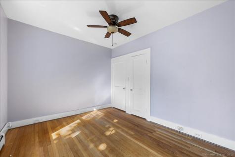 51 Thames Street New London CT 06320