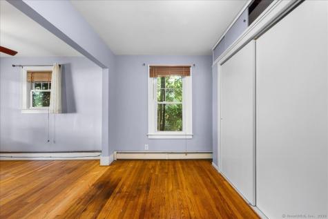 51 Thames Street New London CT 06320