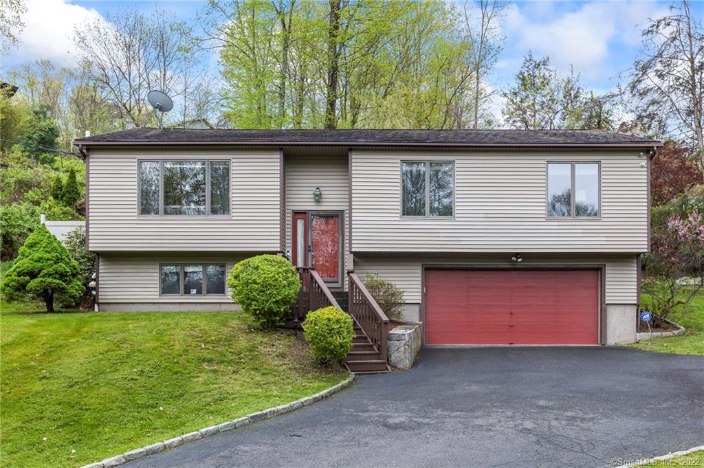 23 Hilldale Road New Fairfield CT 06812