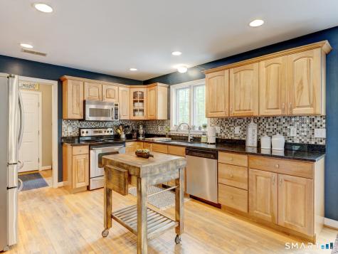 4 Tunxis Drive Columbia CT 06237