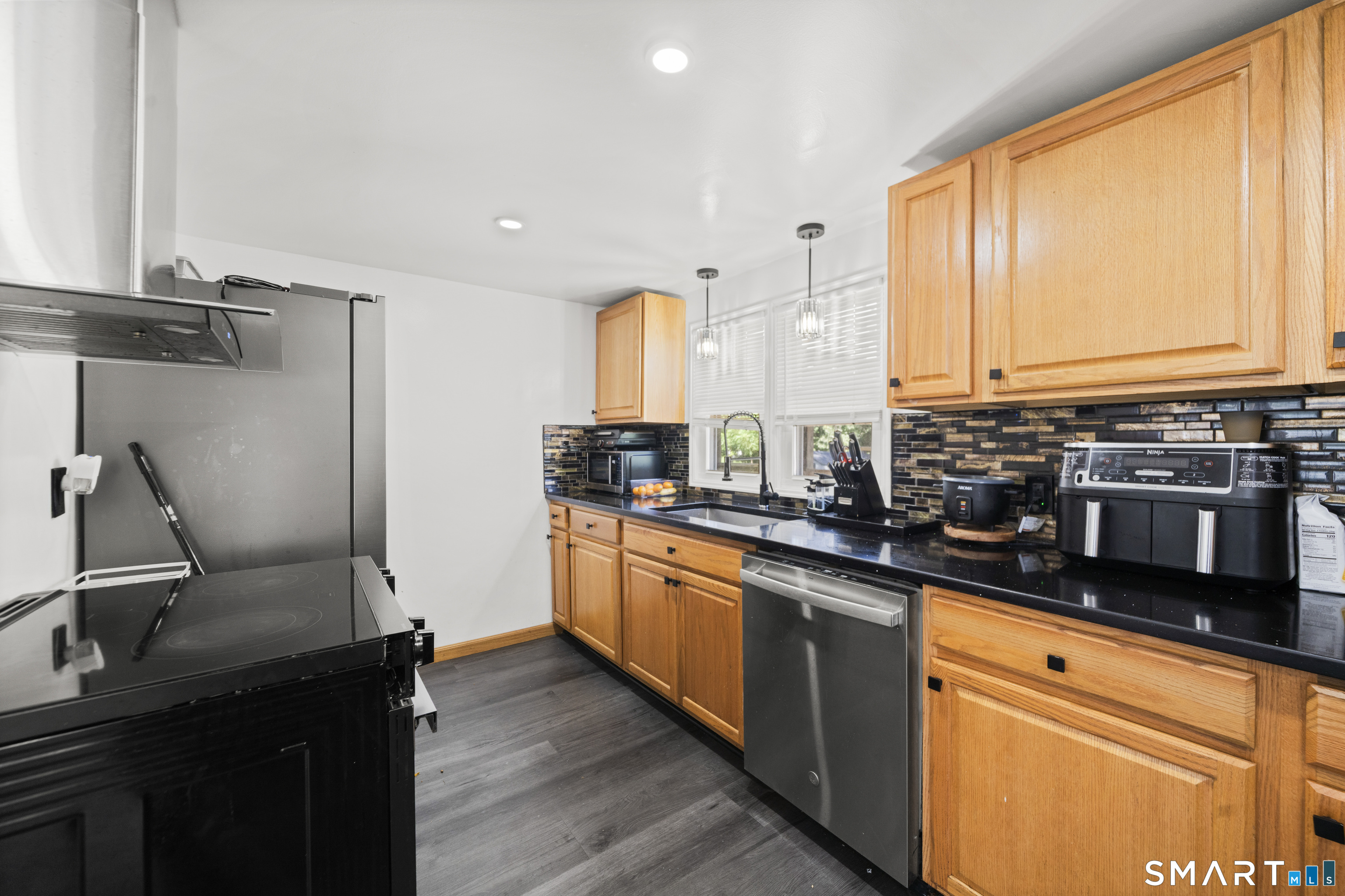 49 Maple Avenue Montville CT 06382