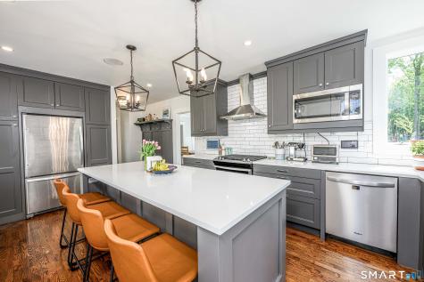 643 Maple Avenue Cheshire CT 06410