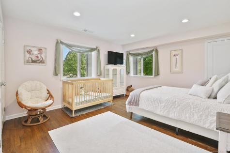 39 Wedgemere Road Stamford CT 06905
