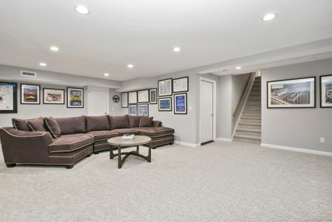 39 Wedgemere Road Stamford CT 06905