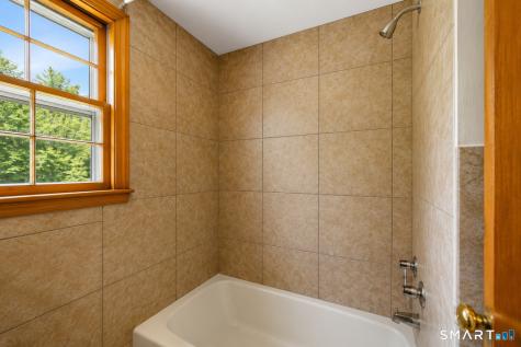 39 Maple Avenue Bloomfield CT 06002