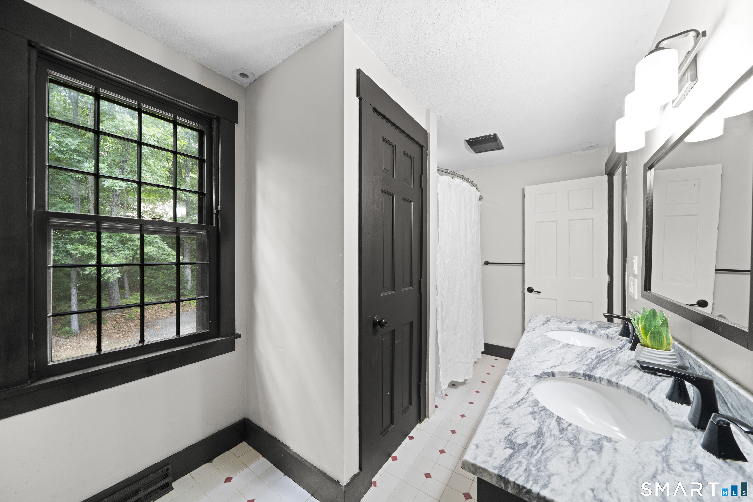6 Huntington Drive Somers CT 06071