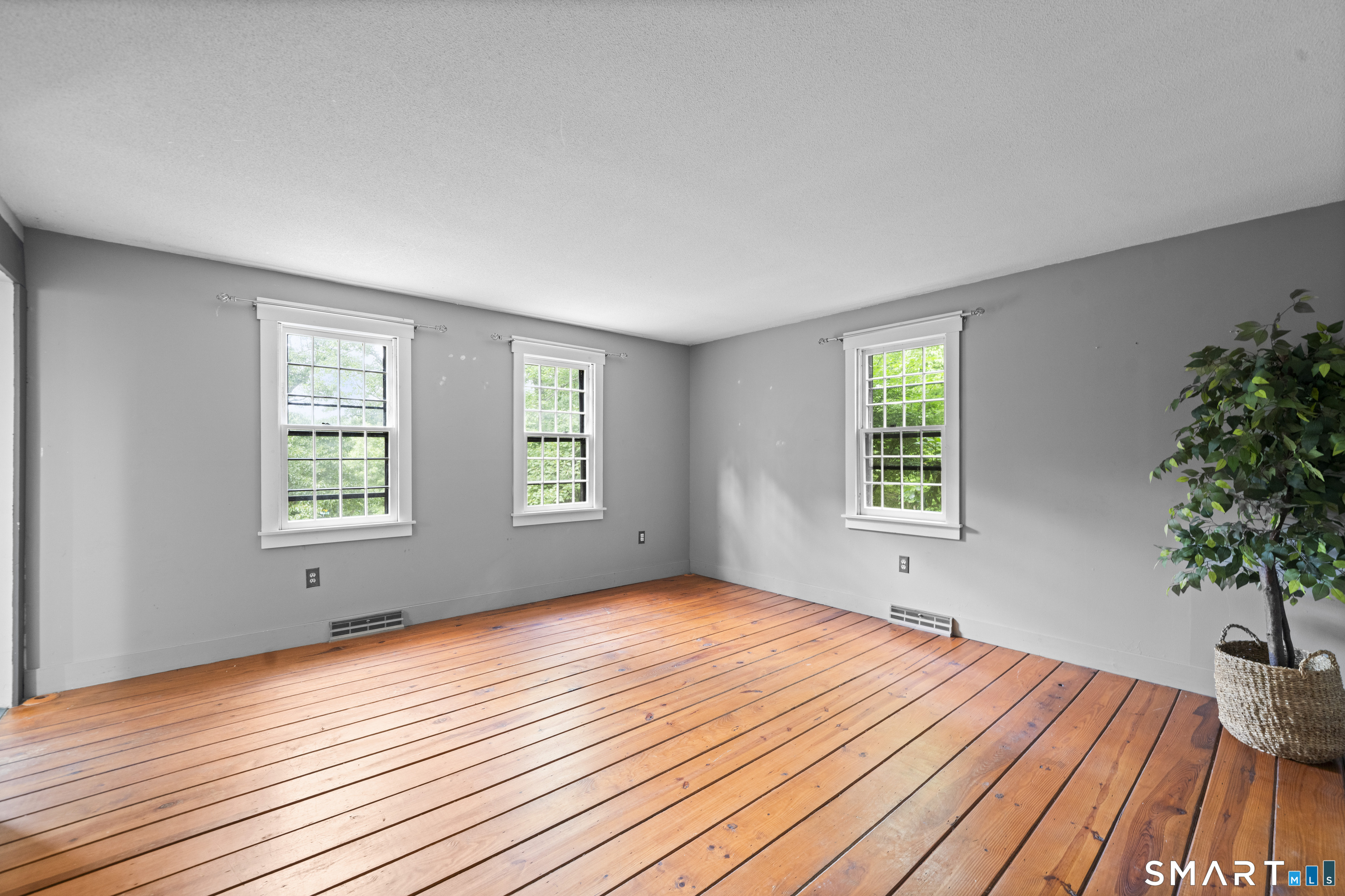 6 Huntington Drive Somers CT 06071