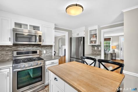 48 Wells Farm Drive Wethersfield CT 06109