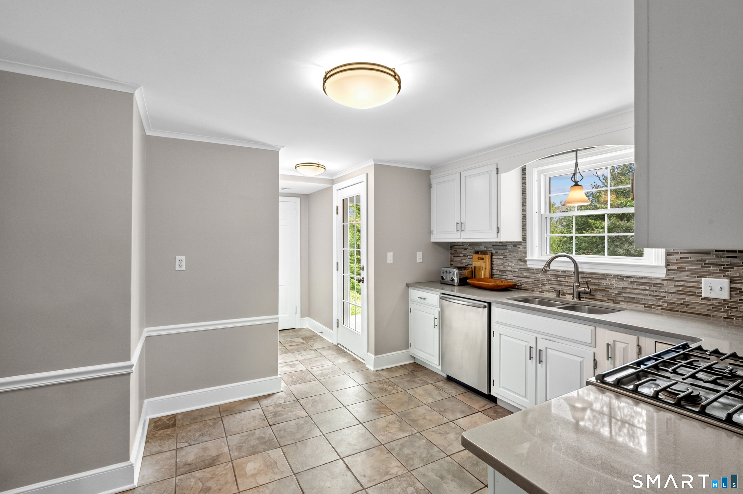 48 Wells Farm Drive Wethersfield CT 06109
